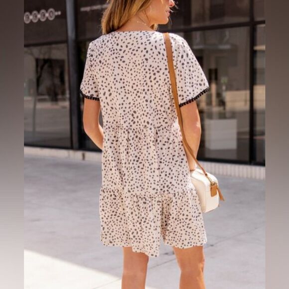 Amaryllis Tiered Tulip-Sleeve Shift Dress Sz Med - Picture 3 of 14